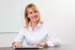 24-001-celine-desmis-portrait-entreprise